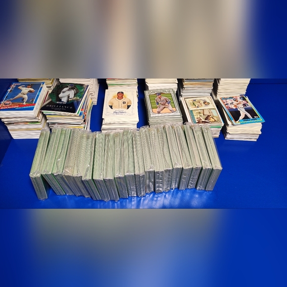 Topps Chrome base #200 huge baseball card lot mini Coin, possible hof or… - Picture 6 of 16